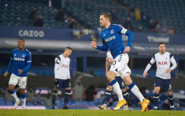 由度之间的 由度之间的