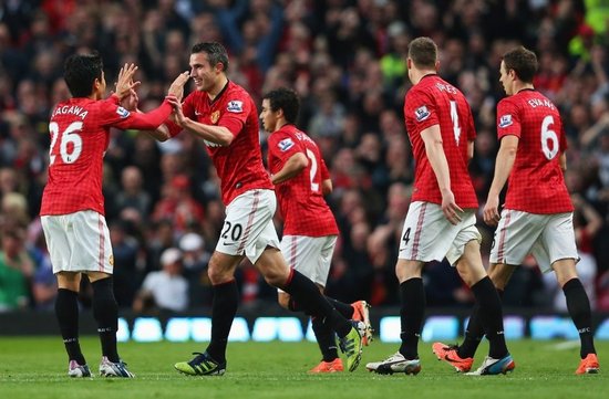 随着足球产 随着足球产